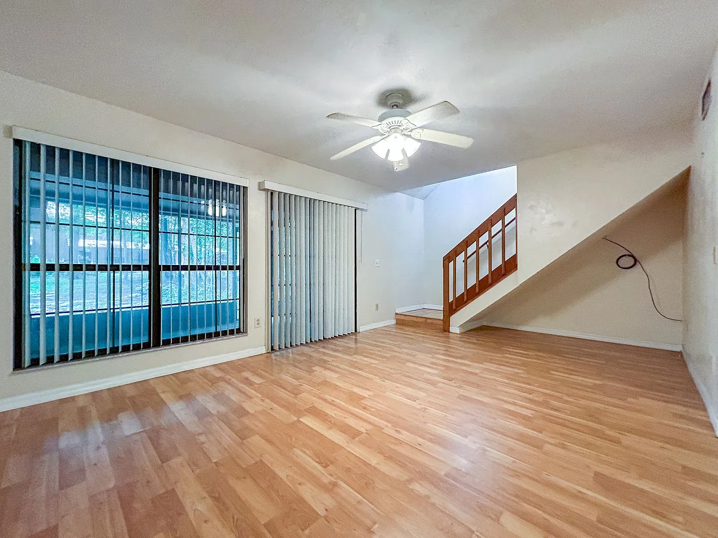 Spacious 3/3 in Rockwood Villas — Photo 2