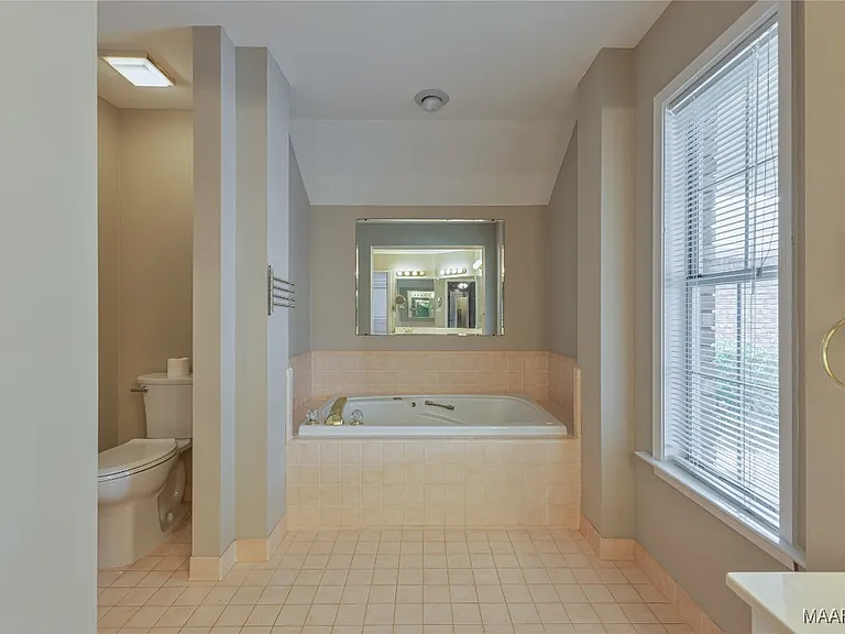 1703 Pebble Creek Dr — Photo 19