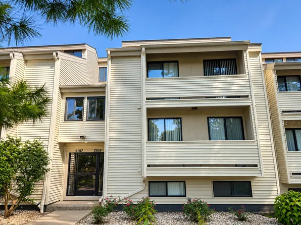 2105 Melrose Dr APT C, Champaign, IL 61820