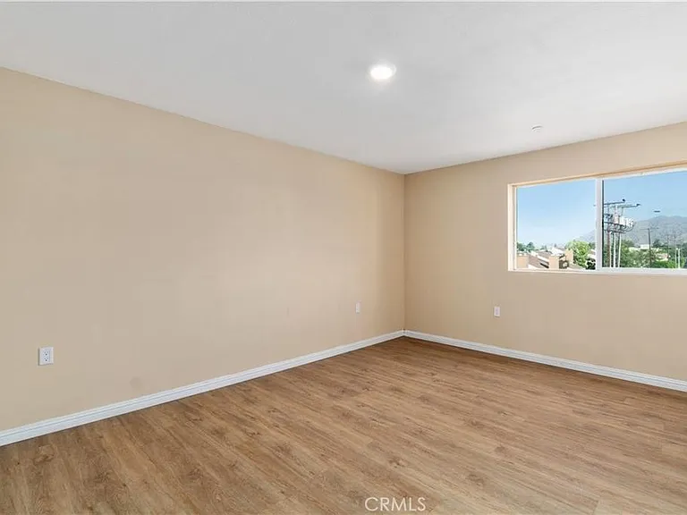 13710 W Foothill — Photo 11