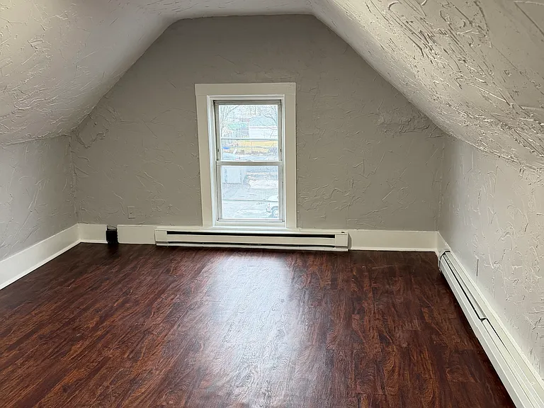 446 Main St #2R — Photo 6