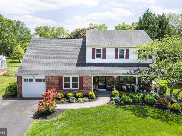 36 Gettysburg Ln, Newtown, PA 18940