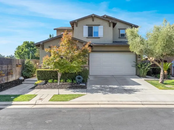 3194 Swift Ave, Clovis, CA 93619