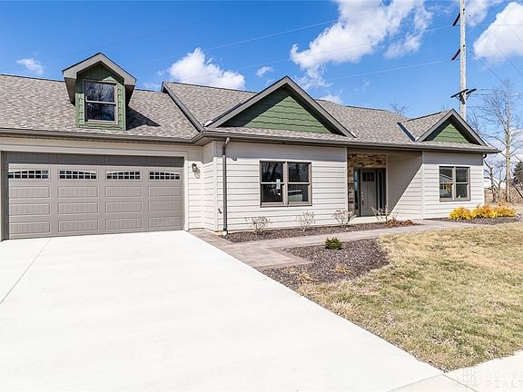 2nd image of 1025 Baker Rd