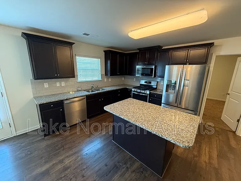 9010 Harwood Knoll Dr — Photo 7