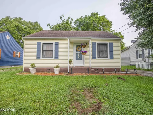 3015 Boright Dr, Knoxville, TN 37917