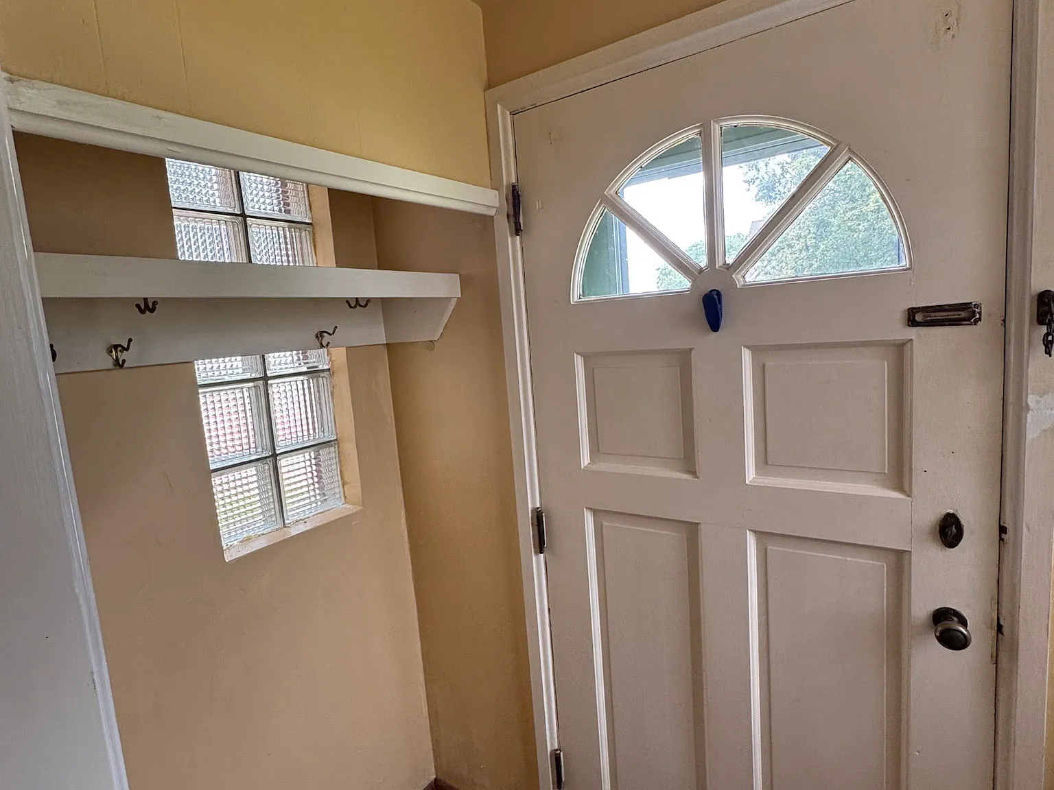 1 bed, $735 — Photo 2