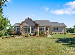 26 Meandering Way, Granite Falls, NC 28630