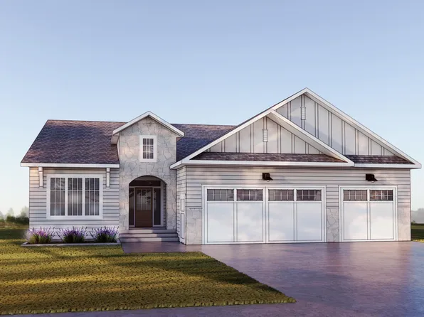 2009 Antler Ave, Bismarck, ND 58503