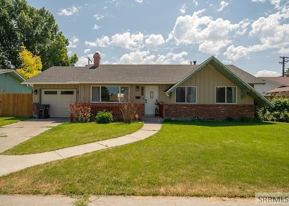 1st image of 1415 Fairmont Dr