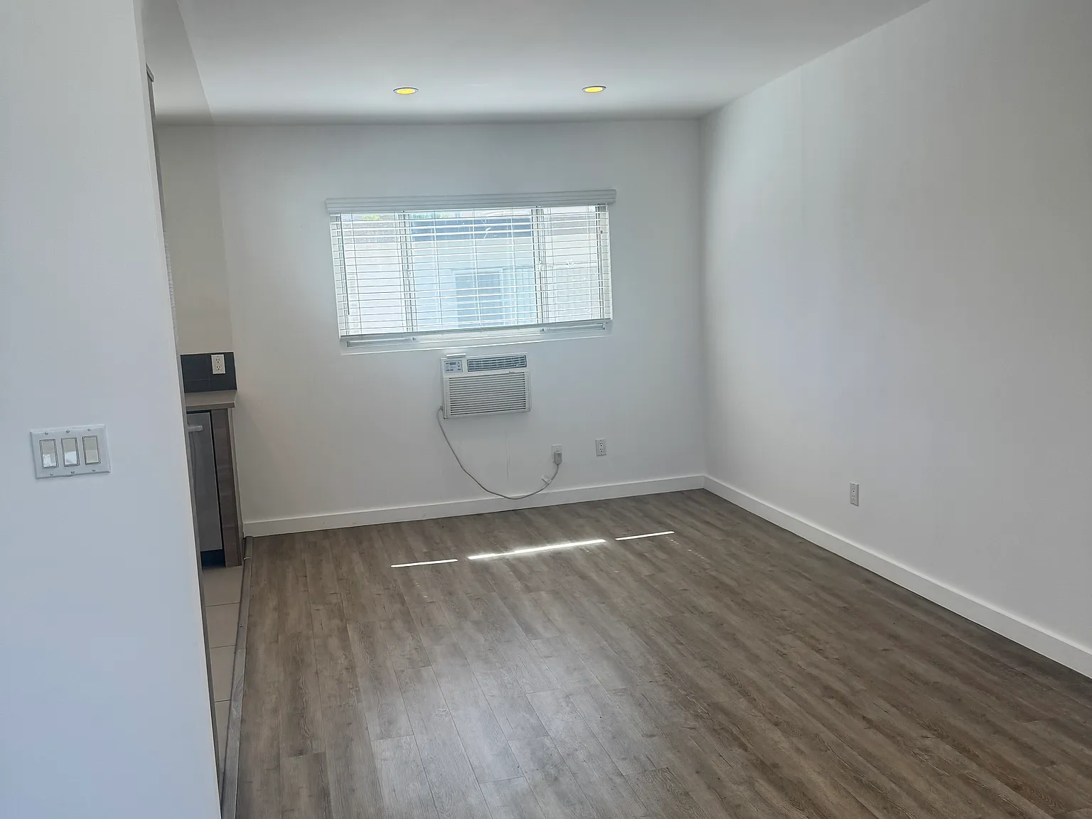 1 bed, 720 sqft, $3,295 — Photo 2