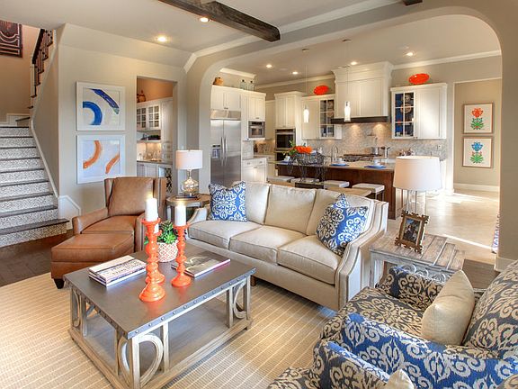 The Colinas Family Room