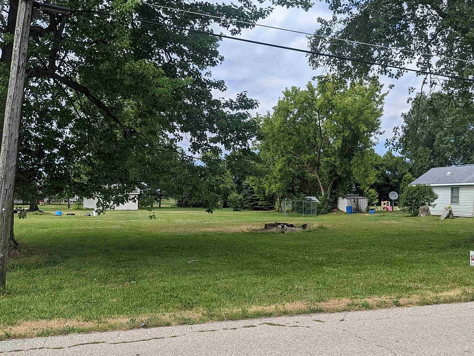 1st image of 1960 Eastwood Ct