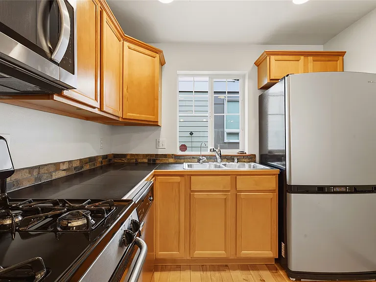 10520 Whitman Ave N #C — Photo 10