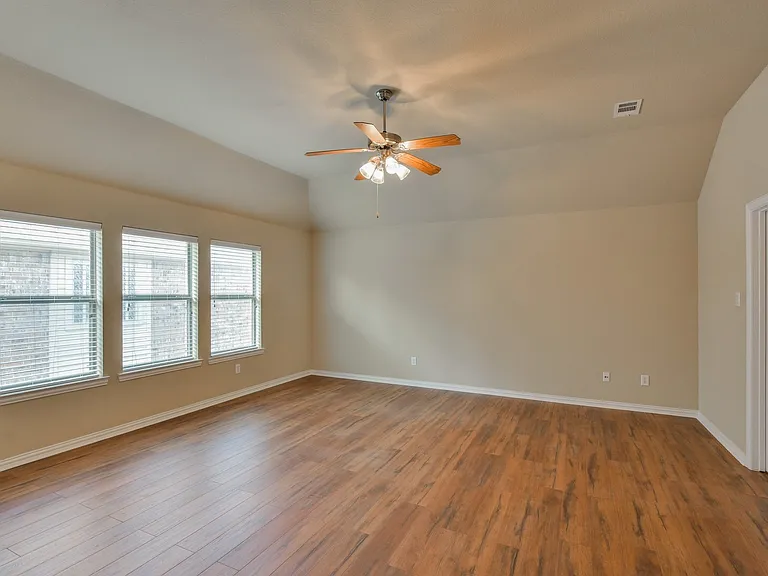 1707 Coronado St — Photo 15