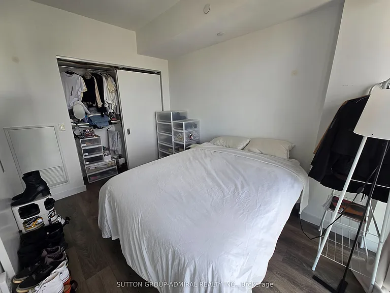 215 Queen St W #1802 — Photo 10