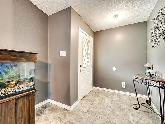 3rd image of 2129 Pueblo Dr