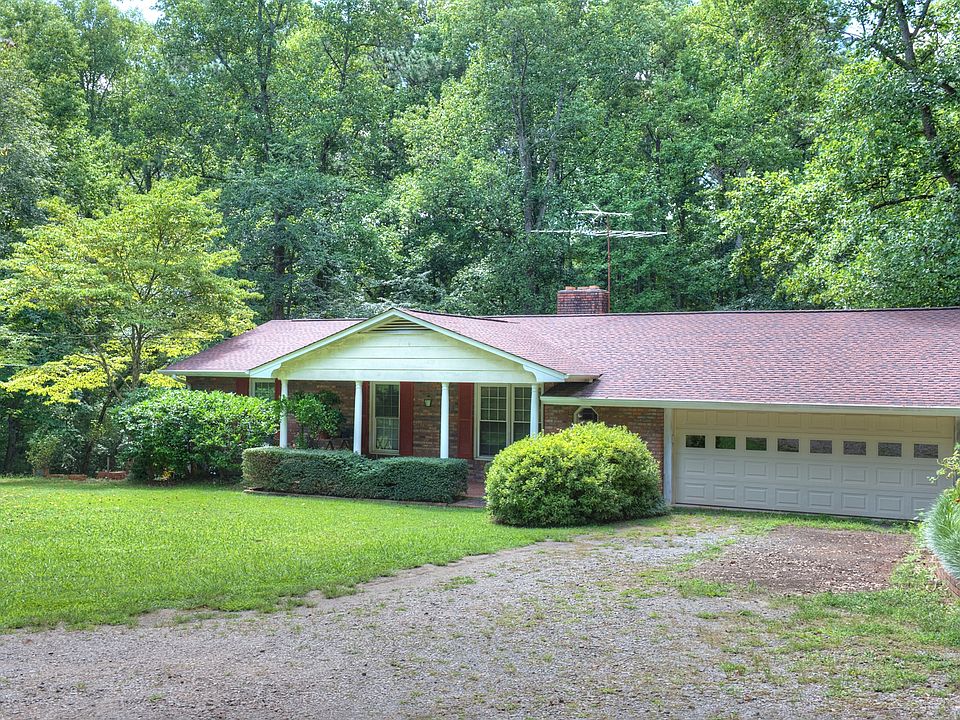 1st image of 2203 E Cherokee Dr