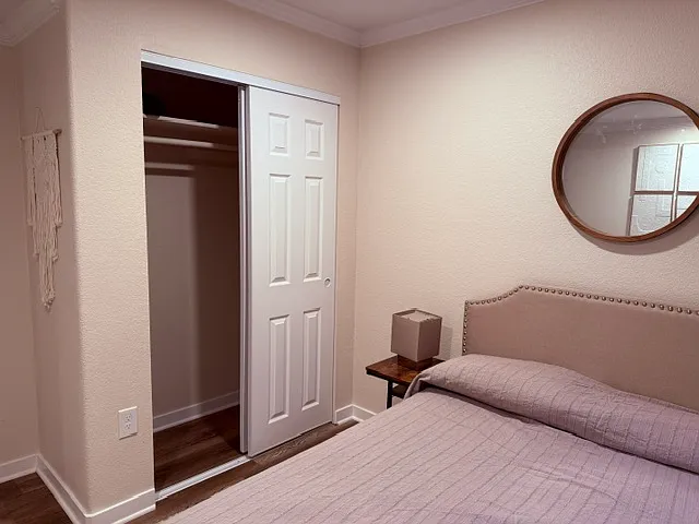 933 Zodo Ave — Photo 5