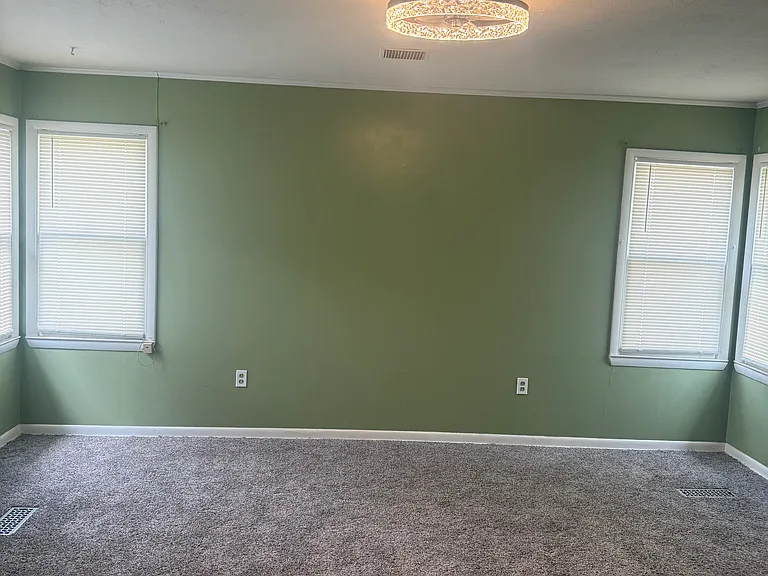 4705 N Grove Ave — Photo 8