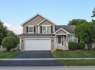 910 Carlyle Dr, New Lenox, IL 60451