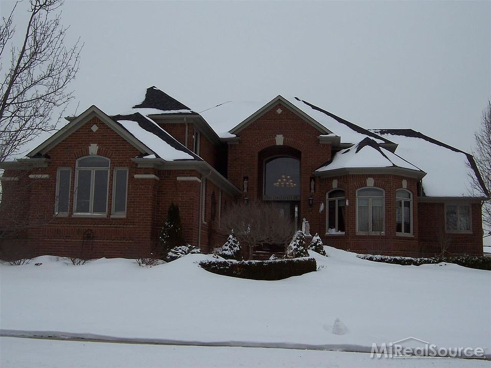 1st image of 61300 Coralburst Dr