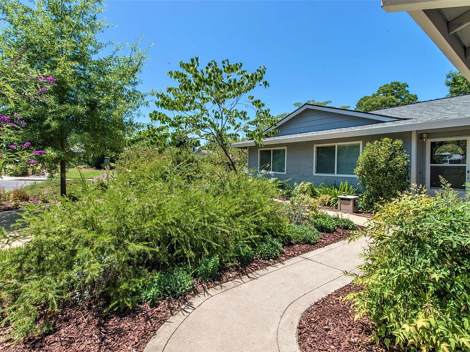 1st image of 224 Briarcliff Dr