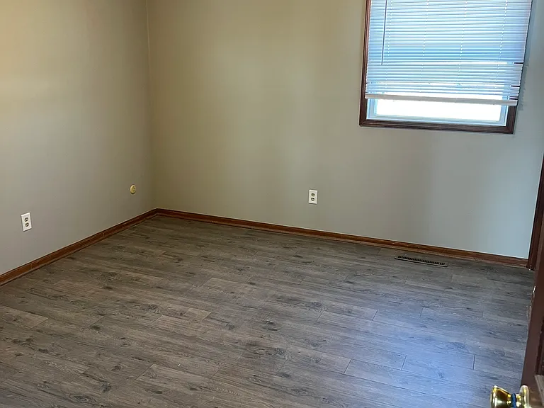 181 Chestnut St — Photo 11