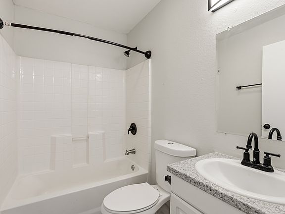 3rd image of 840 E Turney Ave APT 3