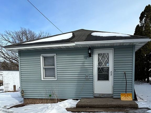 5th image of 615 8th Ave S #617