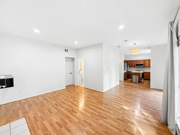 15015 Northern Dancer — Photo 10