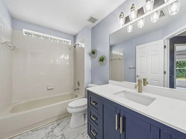 Meadowpark Pl — Photo 9
