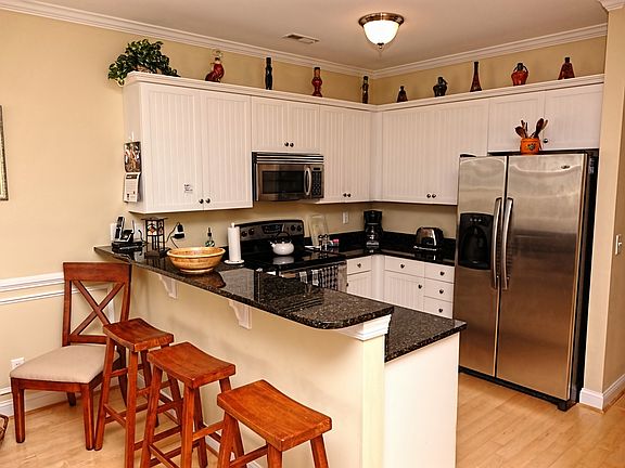 4th image of 4002 Marina Townes Dr