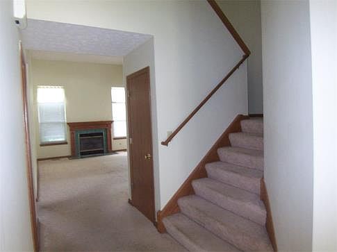 3rd image of 3201 Bowfield Way