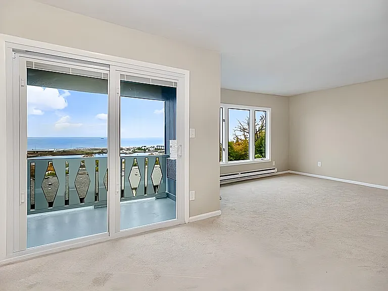 11 Hillside Ave #E — Photo 9