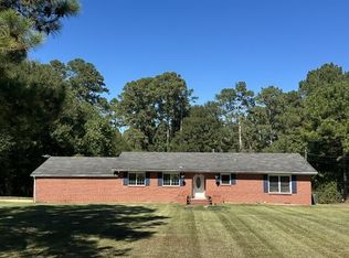 67 College Dr, Laurel, MS 39440