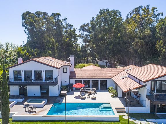 2nd image of 6930 Dume Dr
