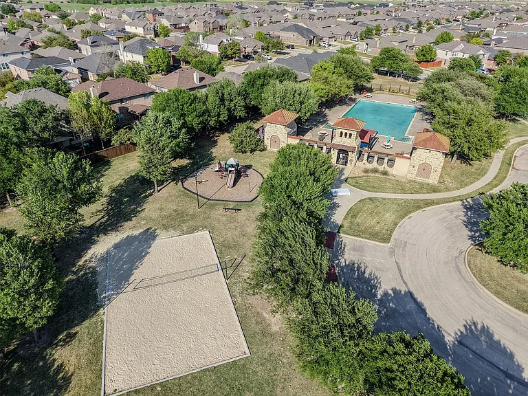 357 Emerald Creek Dr — Photo 23