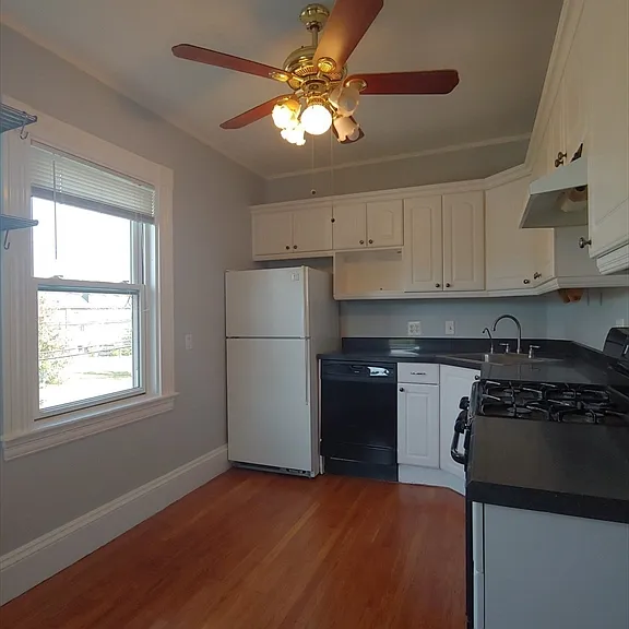 16 Walker St #2 — Photo 4
