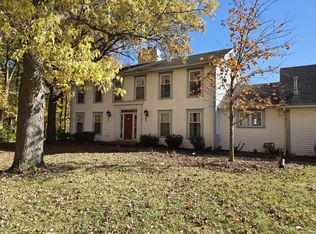 1663 E Rietveld Dr, Crete, IL 60417