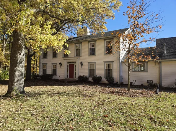 1663 E Rietveld Dr, Crete, IL 60417