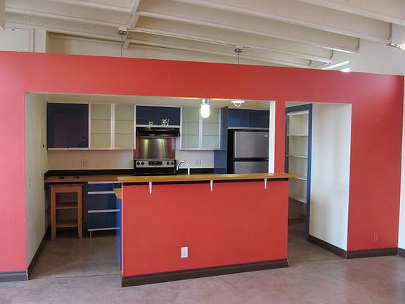 4th image of 2915 2nd Ave S #202