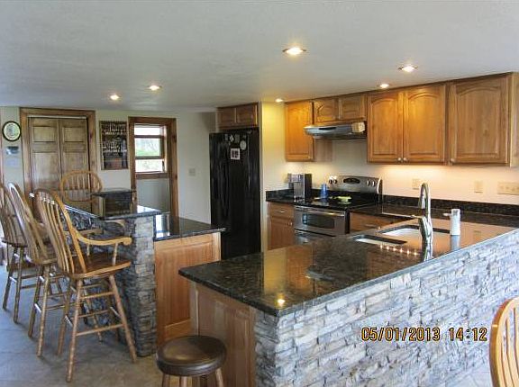 5th image of 258 Guyette Dr