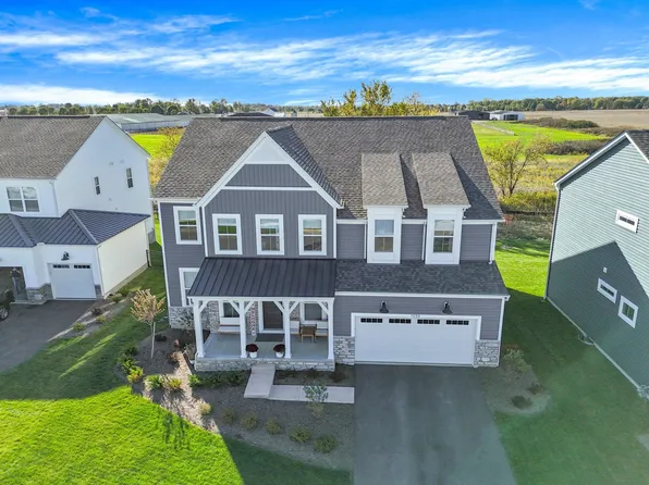 7039 Gelderland Dr, Hilliard, OH 43026