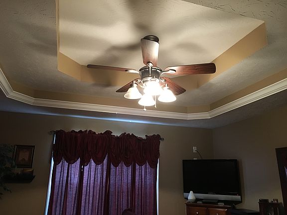 Double tray ceiling 
