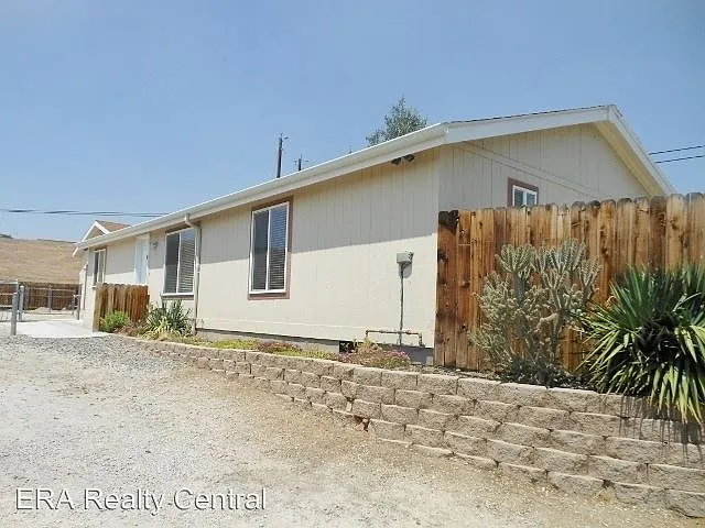 4697 W Leonesio Dr photo 1