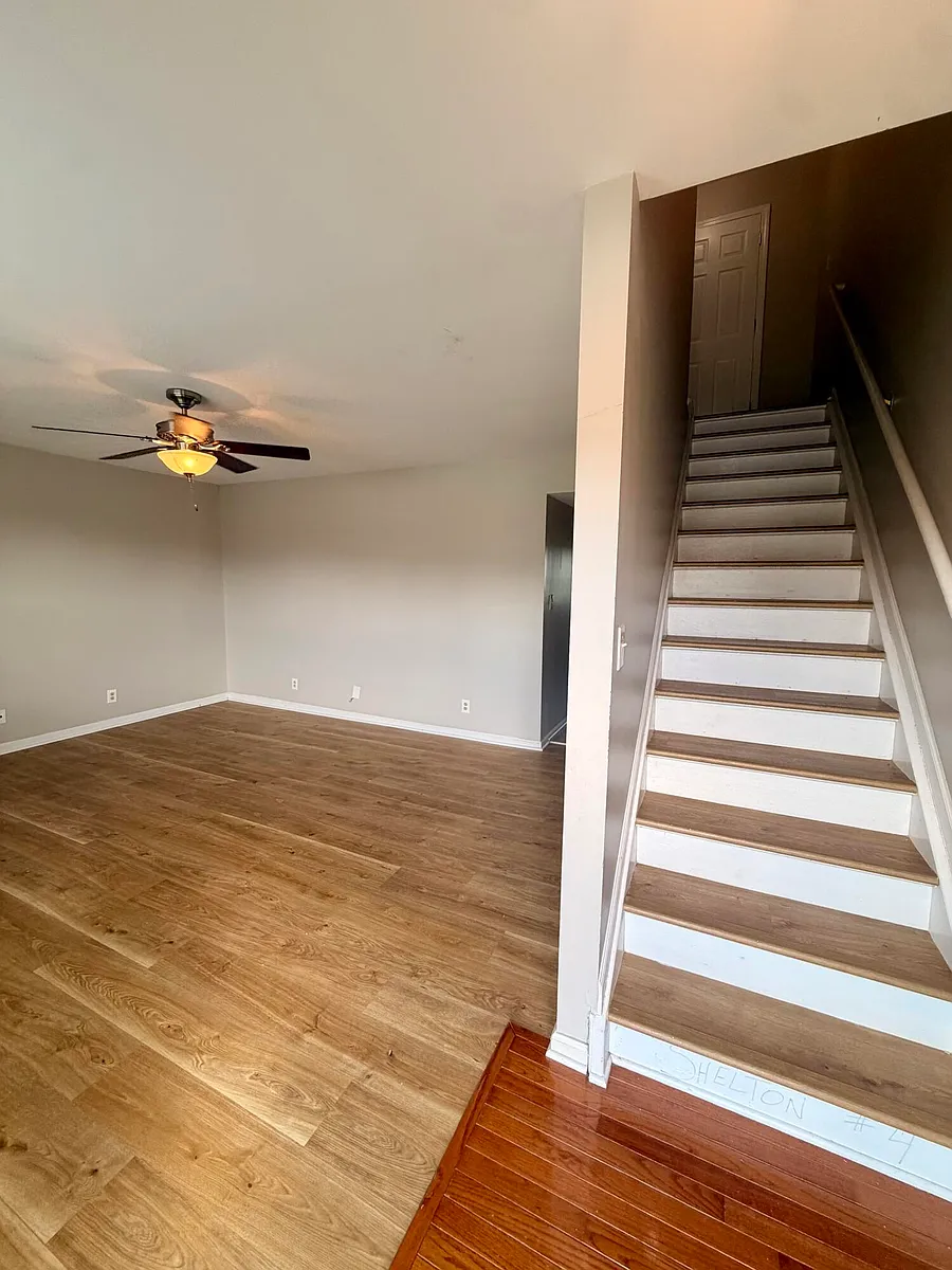 Building Photo - 523 Tecumseh Trl