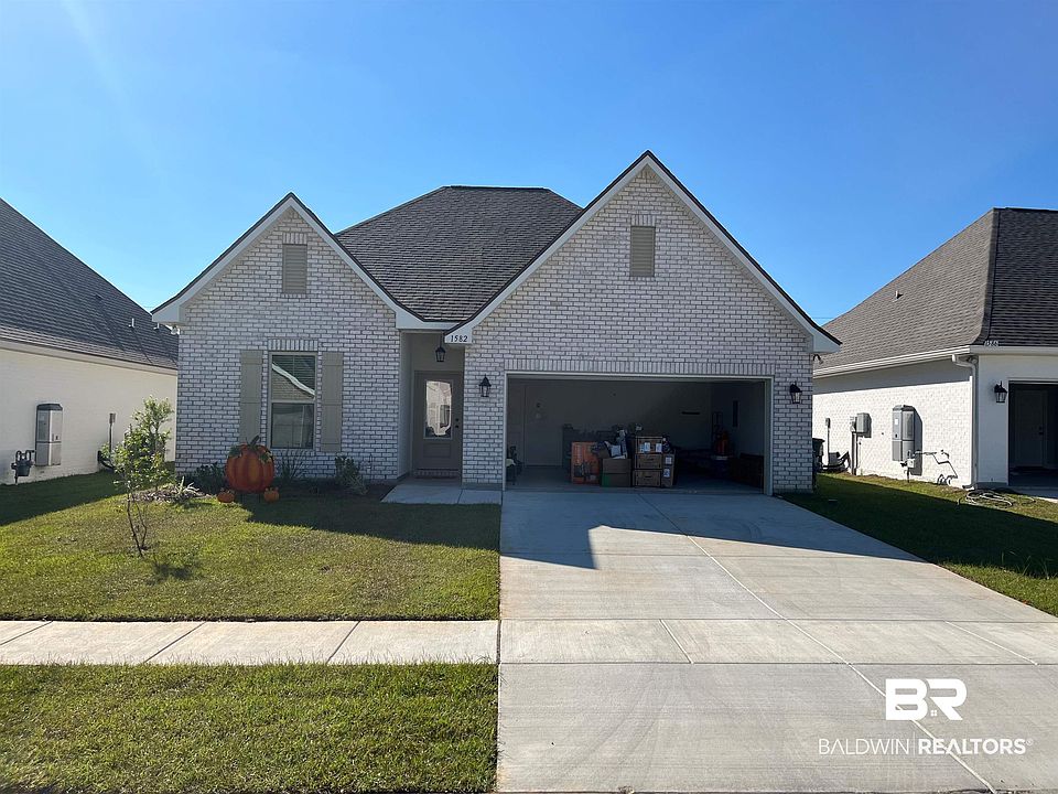 1st image of 1582 Fenton Cir