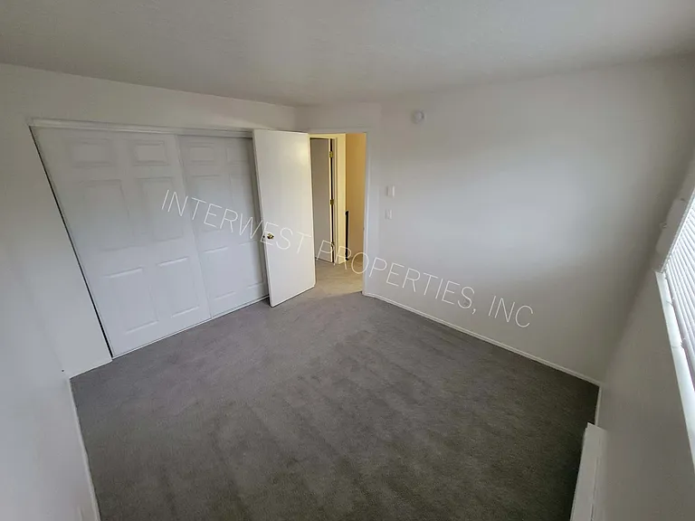 16705 NE Halsey St #113 — Photo 9