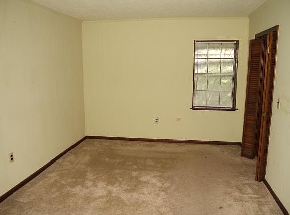 1-bedroom-Belhaven_rental_property_05062016